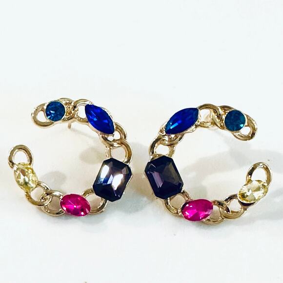 Chain Link Stud Earrings - Picture 1 of 1
